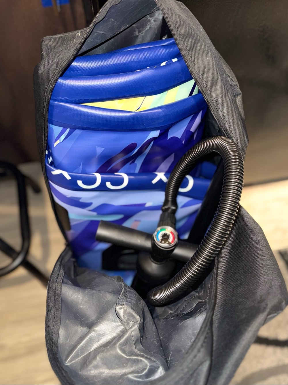 Blue Inflatable Pump with Hose – Portable VR Accessory